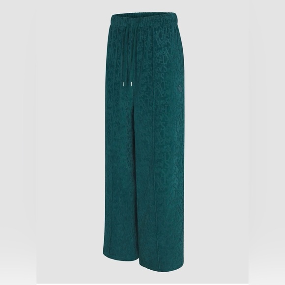 Savage X Fenty SIGNATURE SCRIPT VELOUR PINTUCK
PANT - Picture 2 of 10